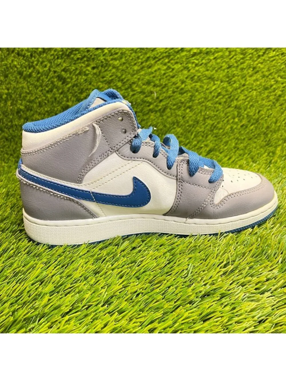 Nike please review
